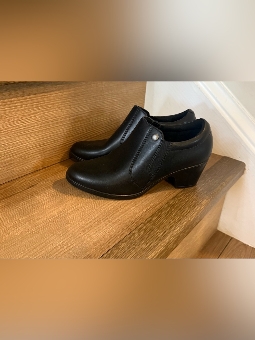 Clarks Leather Emily2 Reyna Women's Black Low Heel Slip-On Shoes size 7